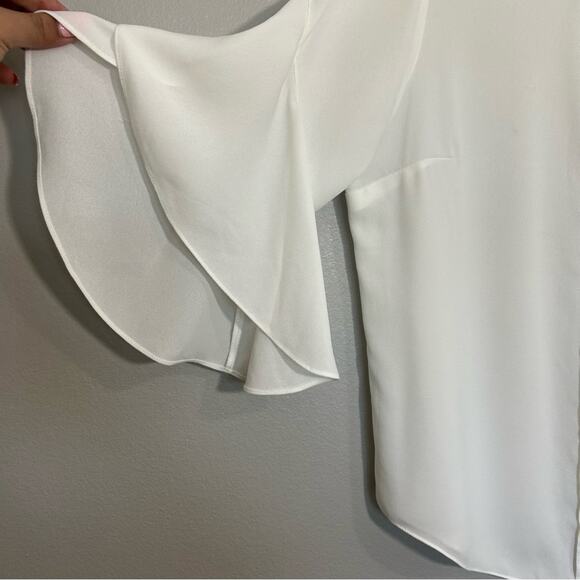 Cabi Float Blouse White #5521 Bell Sleeves Button Down Size Medium - Picture 5 of 9